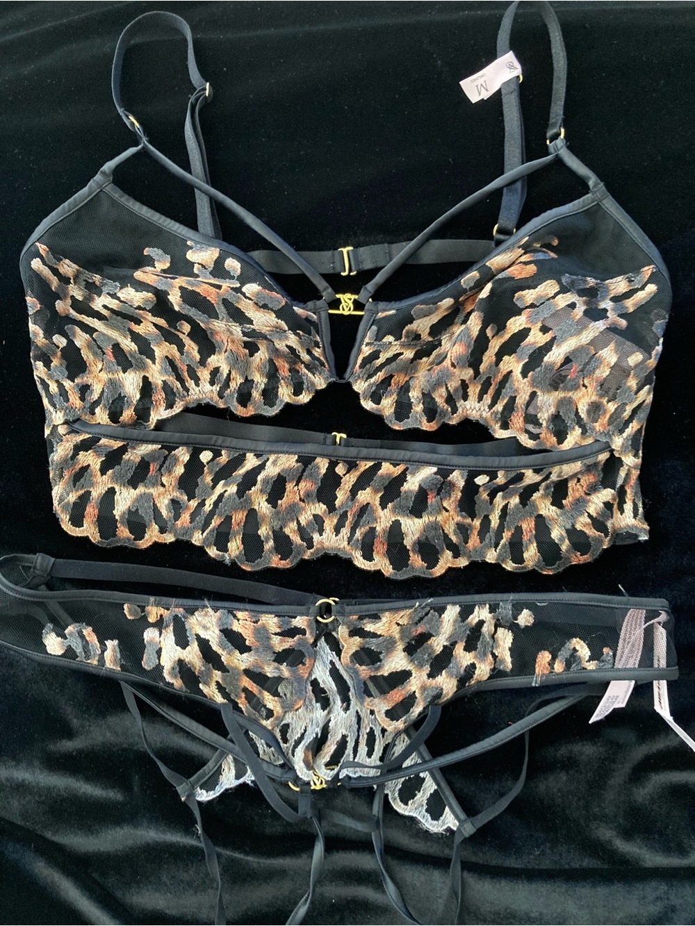 Victorias Secret VERY SEXY Sz M Bralette Bra Top Strappy Leopard Print Panty Set